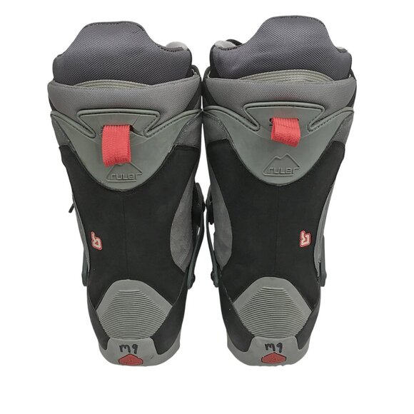 BRAND NEW BURTON RULER SI STEP IN SNOWBOARD BOOTS!  SIZE 9  GRAY BLACK & RED